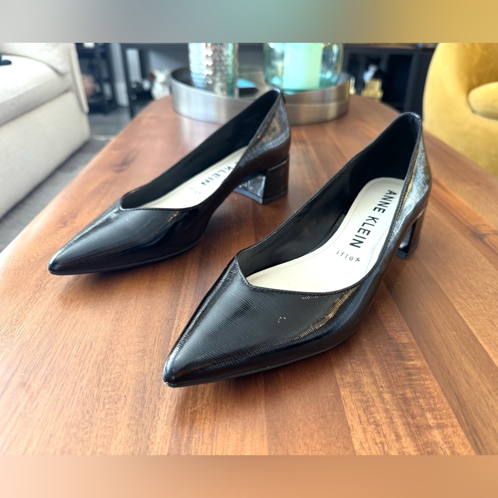 Anne Klein Norwood iflex Black Pointed Toe Heels - Picture 10 of 11